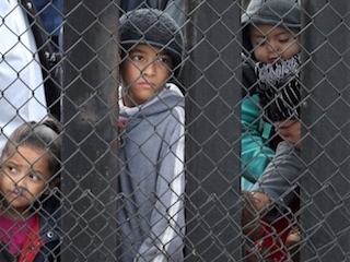 web-33-niños-migrantes-separados