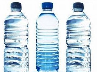 20130401 botellas agua