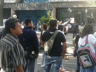 protesta embajadas