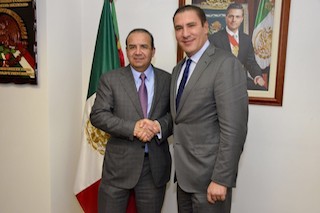 12A1 Secretario del Trabajo en reunion  con el Gobernador de Puebla y Directivos de VW 1
